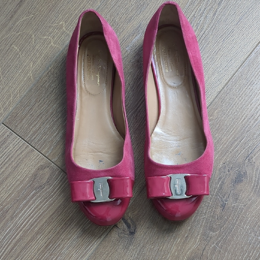 Salvatore Ferragamo Pink Suede Flats with Bow